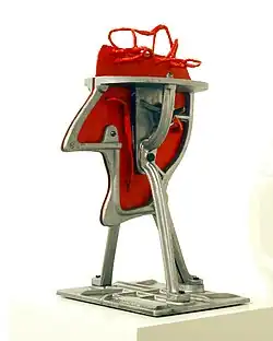 Hlava s červenou výplní (1975)