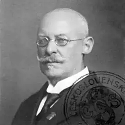 Sokolský písmák Karel Vaníček (foto ze sokolské průkazky)