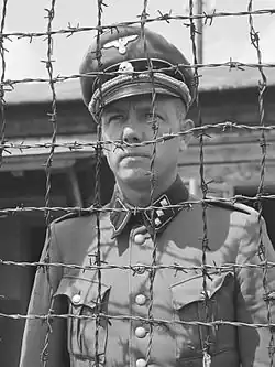 Velitel tábora Karl Peter Berg, 1945