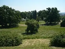 Zámecký park Karlova Koruna