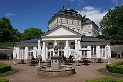 Karlova Koruna - zámek (4).jpg