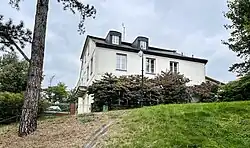 Bývalý hostinec, pohled od severozápadu, září 2021