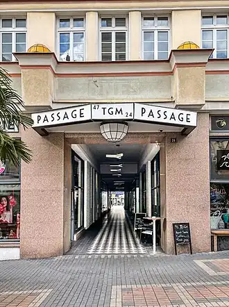 pohled z ulice Dr. Davida Bechera