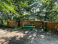 Vyhlídka nevyhlíží nikam