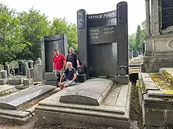 Karlovarští kameníci v roce 2021 obnovili hrob rodiny Maier