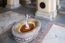 Pramenní váza na Mlýnské kolonádě