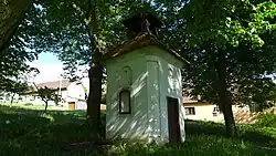 Karolín_-_kaplička.JPG