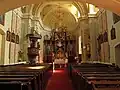 Interiér farního kostela v Pischingu