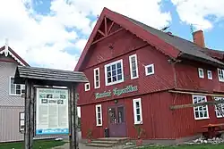 Kavárna Egzotika ve vsi Mingė na soutoku Minije s Purvalankisem