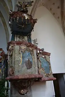 Kazatelna v loučimském kostele