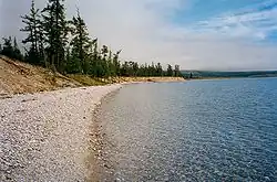 pobřeží jezera Chövsgöl