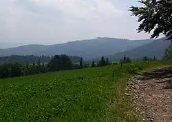 Kyčera z Česlaru (vpravo svah Velkého Stožku)