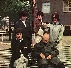 Quaife se skupinou The Kinks ve Švédsku v roce 1965