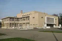 Objekt Kino divadlo kavárna (Emil Králík, 1927–1928) v areálu Brněnského výstaviště.