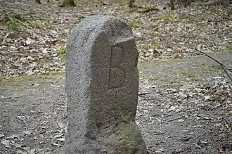 barokní mezník mezi smečenským a benediktinským panstvím