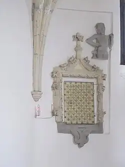 Pozdně gotické sanktuárium v kostele v Klapém