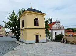 Klasicistní zvonice z roku 1852.JPG