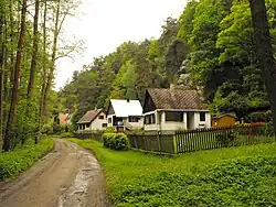 Vstupní část obce Kluk