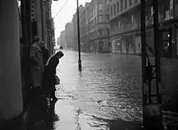 Kluuvikatu zaplavuje vydatný déšť, 1938