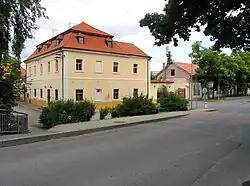 Kněževes, Stará silnice str 2.jpg