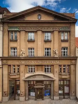 Ústřední budova Knihovny města Plzně