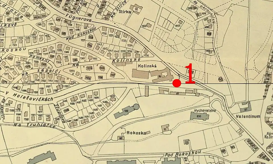 Kobyliská zatáčka v roce 1938 (1 – místo atentátu)