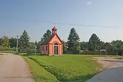 Kocbeře červená kaplička.JPG