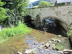 Kolinec - historický most přes Kalný potok.JPG