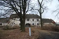 Budova statku v Koloredově