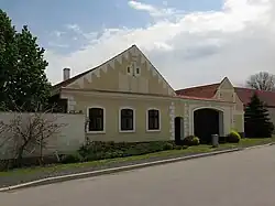 Komárov, venkovská usedlost čp.16.jpg