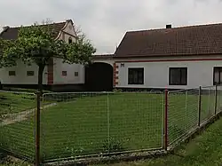 Komárov, venkovská usedlost čp.51.jpg