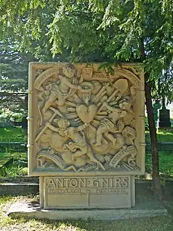 Náhrobek Antona Gnirse, Chomutov