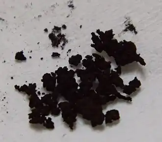 Konglomerát acetylidu měďného