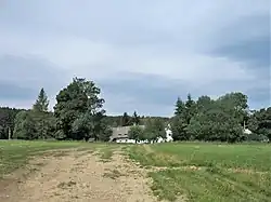 Areál bývalé sklárny v Korkusově Huti