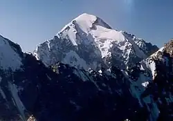 Koštan Tau z hory Gidan