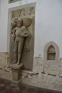 Náhrobek Viléma z Ilburka v kostele v Charvatcích