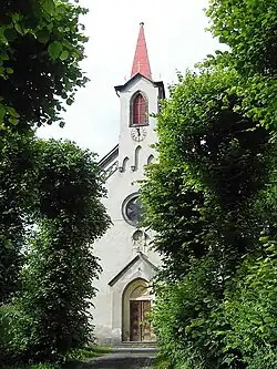 Průčelí kostela (2009)