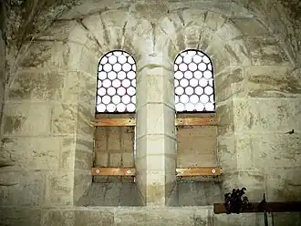 Okna v sakristii, postavené v 19. století