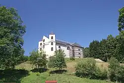 Kostel Nanebevzetí P. Marie, zřícenina (Neratov).JPG