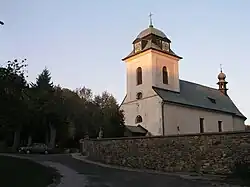 Kostel Nejsvětější Trojice v Horních Štěpanicích.jpg