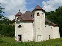 pohled na kostel Panny Marie pod Skalou