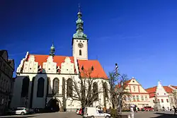 Pohled na farní kostel v Táboře.