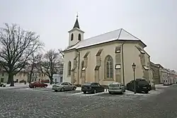 Kostel Rozeslání sv. Apoštolů (Litomyšl), nám. Toulovcovo.JPG