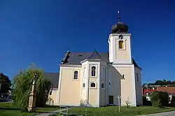 Kostel Všech svatých - boční pohled, Jaroměřice, okres Svitavy.jpg