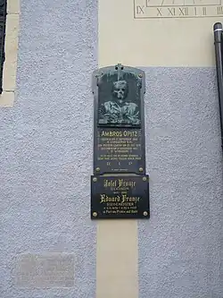 Epitaf na zdi kostela (2015)