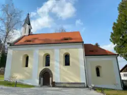 Kostel sv. Bartoloměje - jižní průčelí