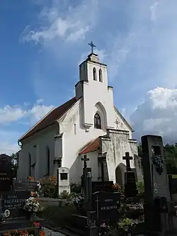 Kostel sv. Cyrila a Metodeje v Husinci.JPG