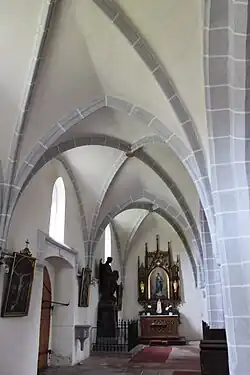 Kostel sv. Jakuba v Nepomuku, boční loď