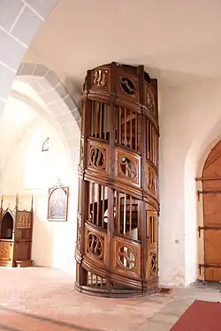 Kostel sv. Jakuba v Nepomuku, točité vřetenové schodiště