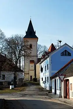Kostel sv. Jana Křtitele (Lomnice nad Lužnicí) (2).JPG